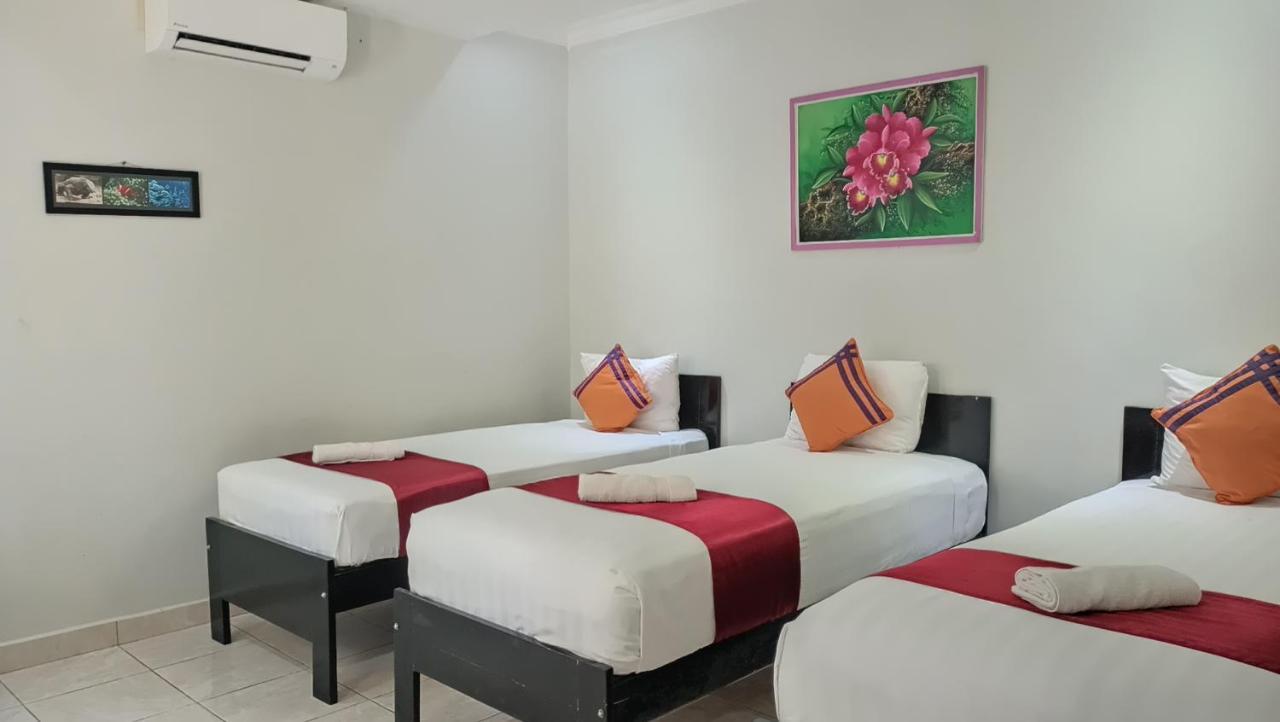 Cahaya Adrian Near Komodo Airport Labuan Bajo Ngoại thất bức ảnh